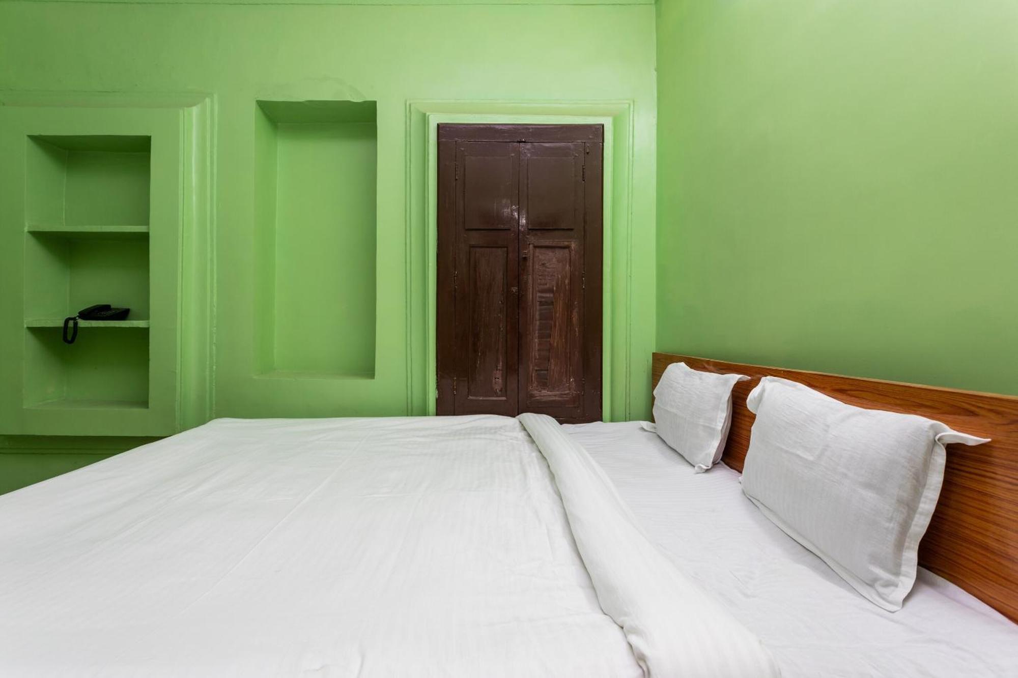 Spot On Hotel Sawera Indore Buitenkant foto